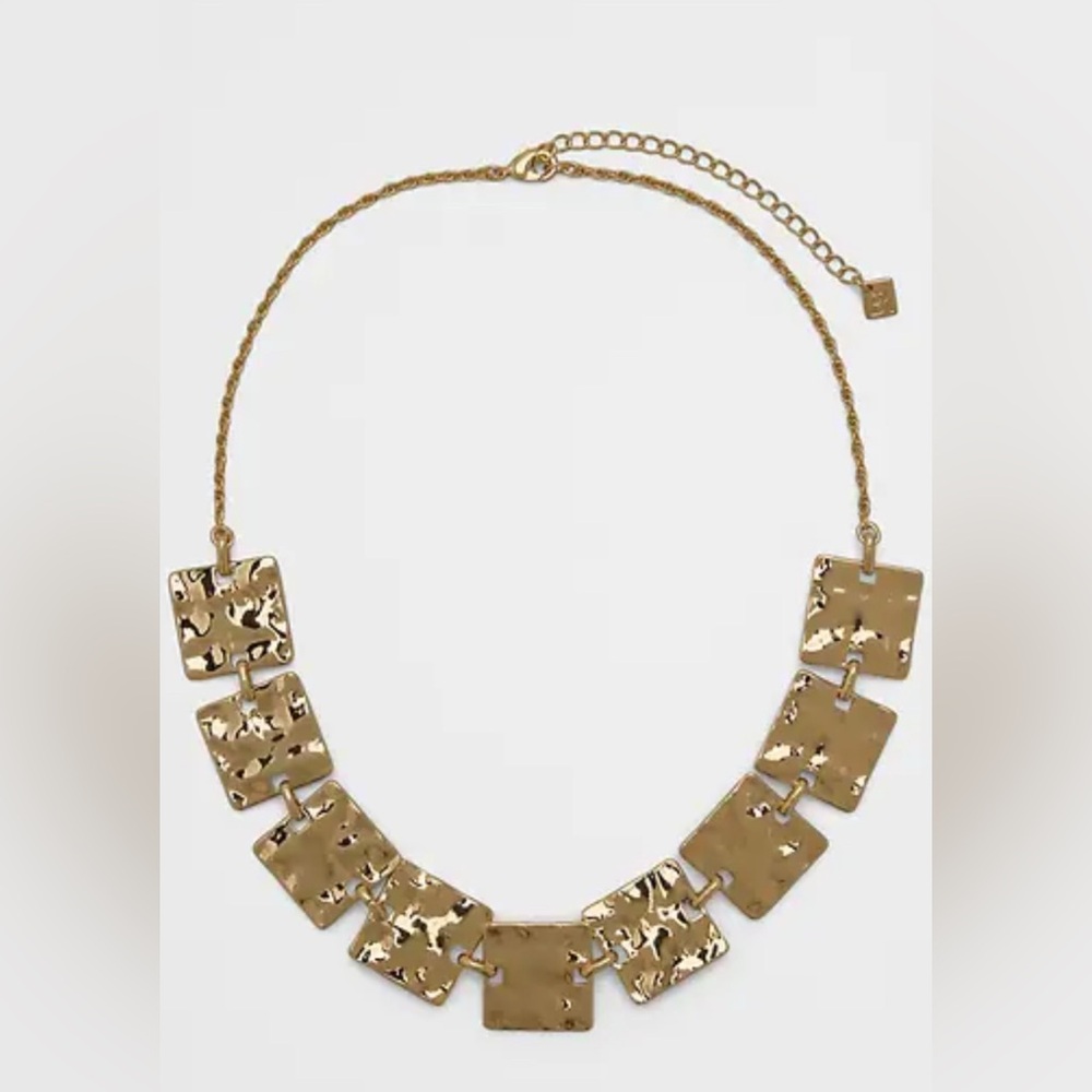 NWT BANANA REPUBLIC Hammered Square Necklace